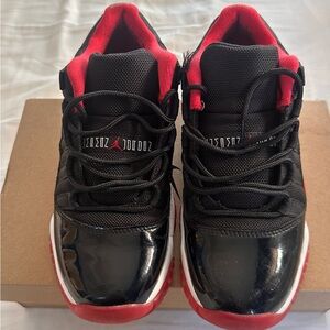 Jordan 11 low bred